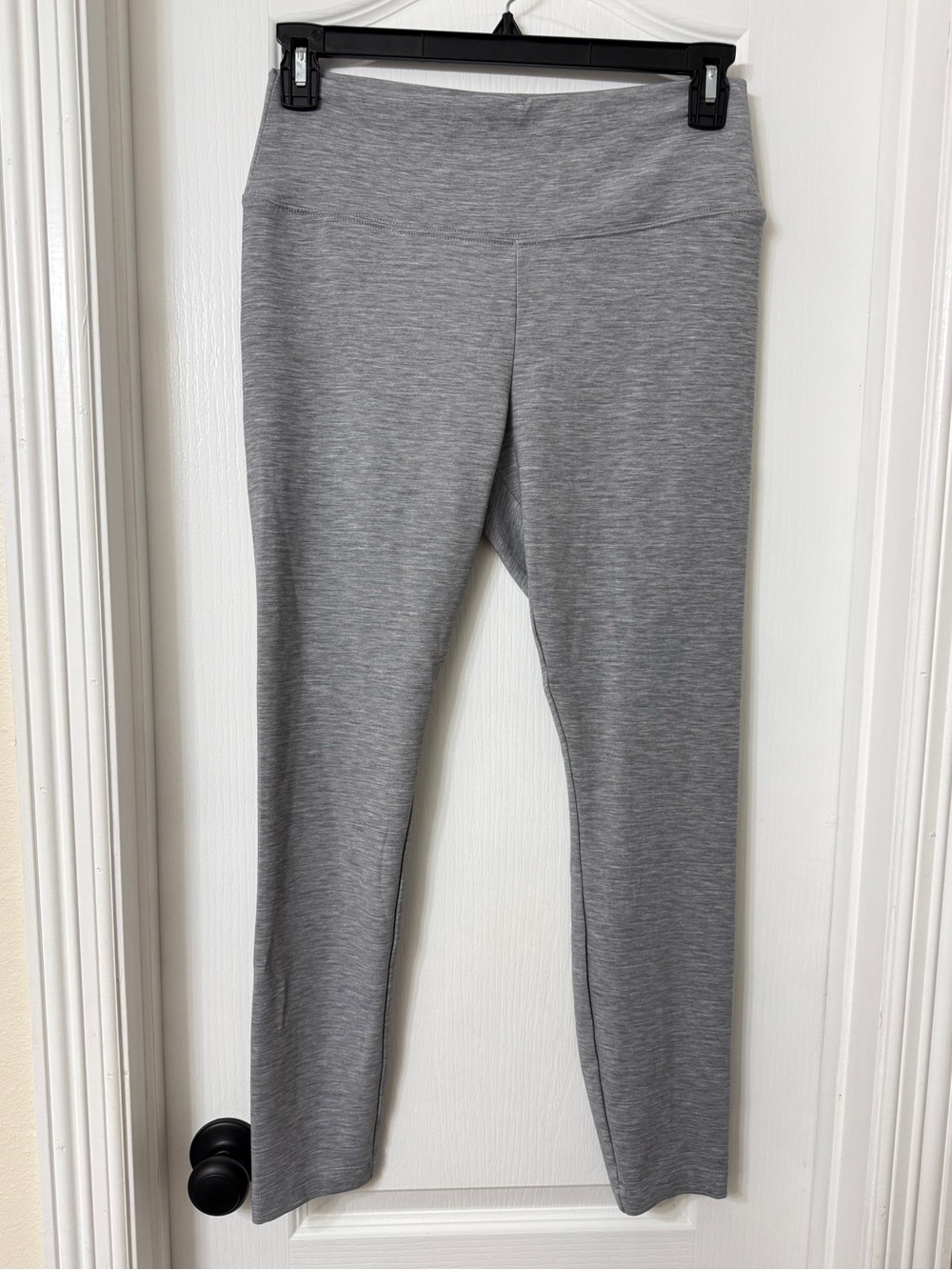 White House Black Market WKND Leggings heather grey full lengh Size 14